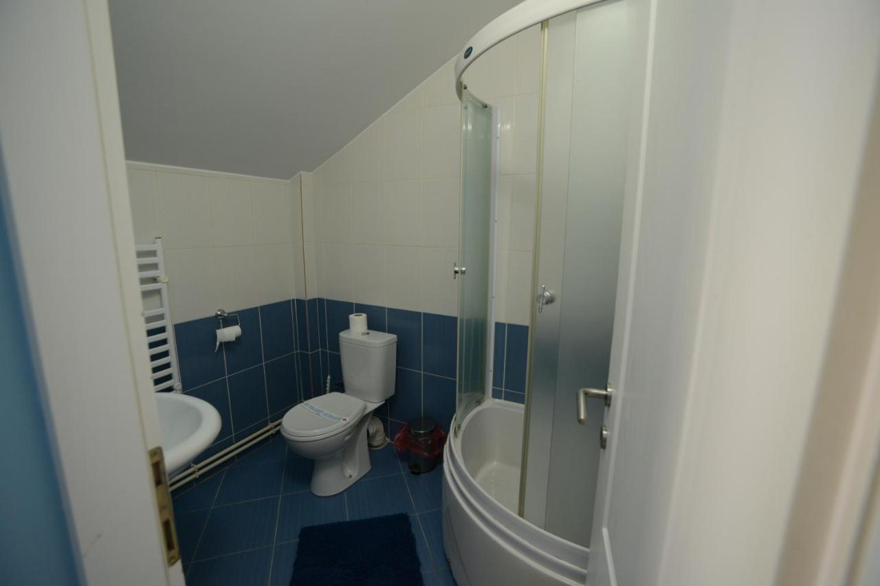 Garni Hotel Kaca Kragujevac Oda fotoğraf