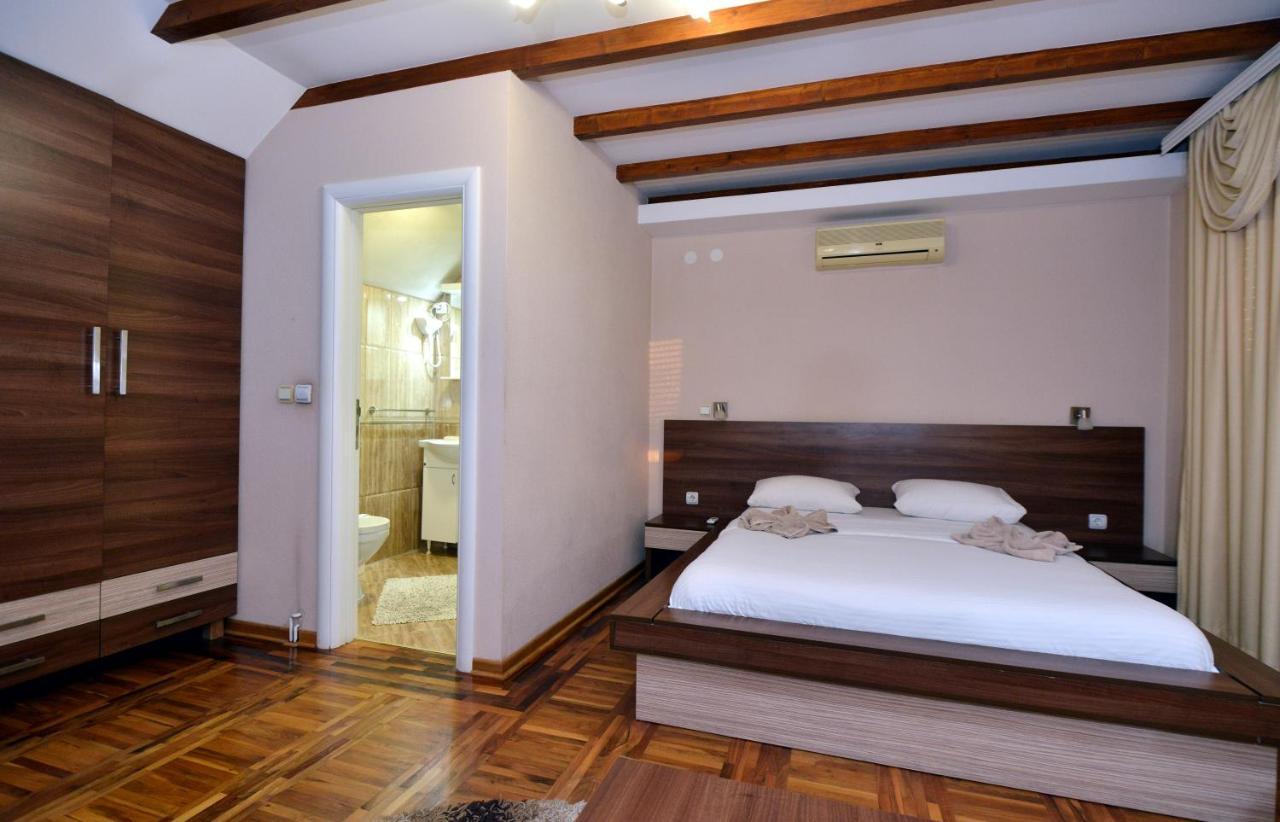 Garni Hotel Kaca Kragujevac Dış mekan fotoğraf