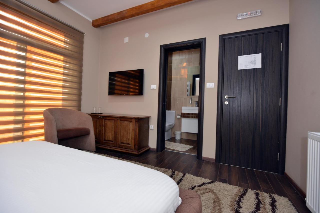 Garni Hotel Kaca Kragujevac Dış mekan fotoğraf