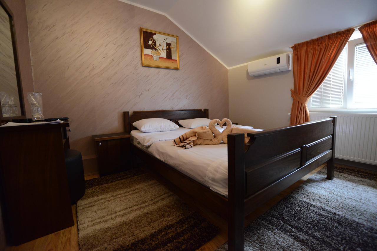 Garni Hotel Kaca Kragujevac Dış mekan fotoğraf
